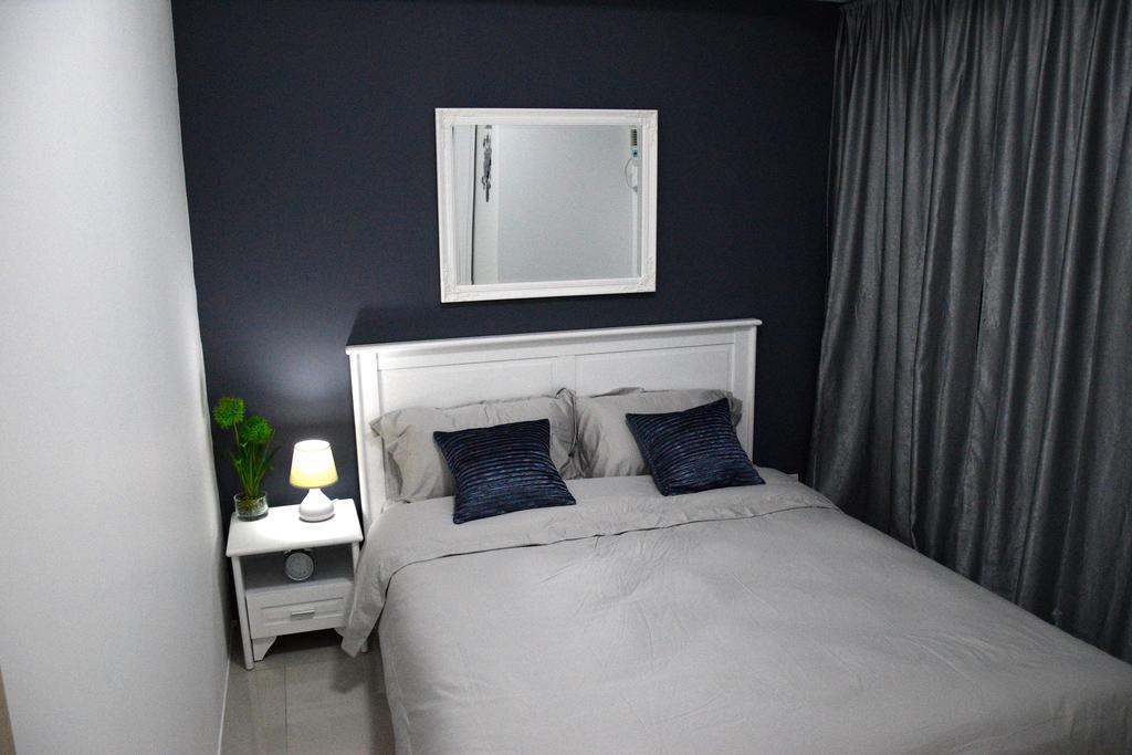 Jazz Makati Luxury Apartment Manila Esterno foto