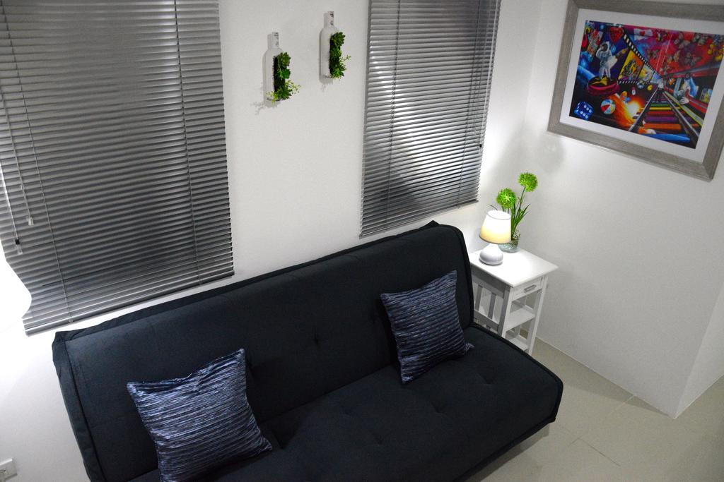 Jazz Makati Luxury Apartment Manila Esterno foto