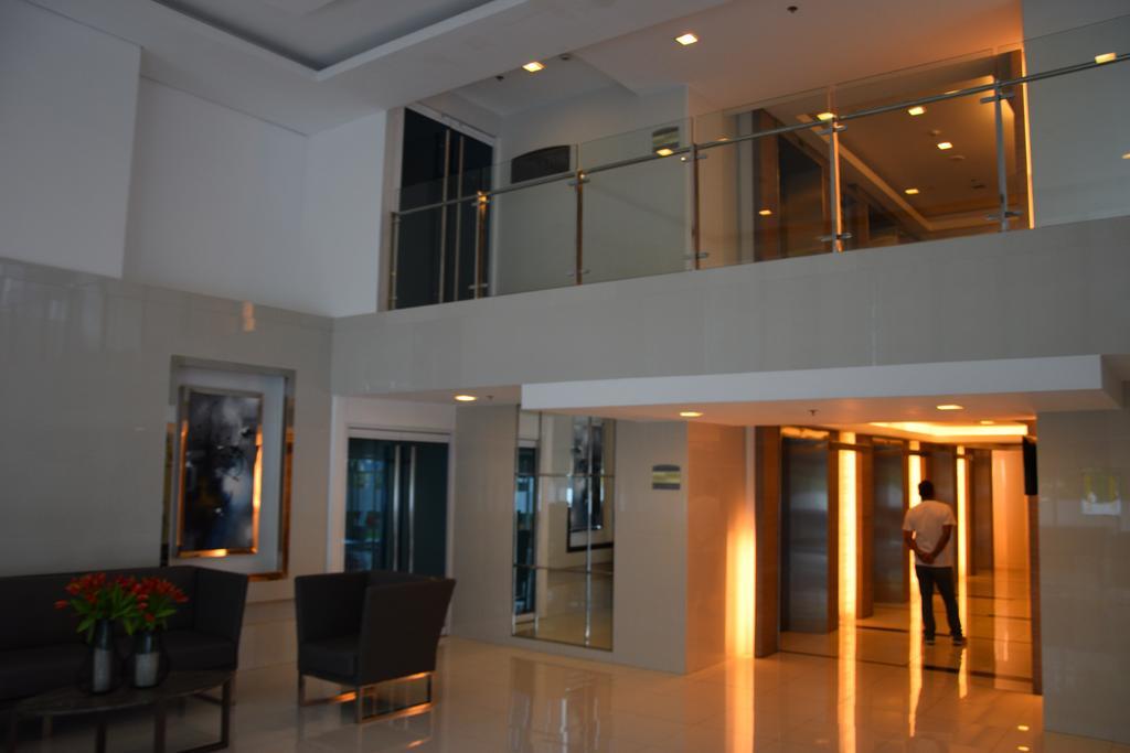Jazz Makati Luxury Apartment Manila Esterno foto